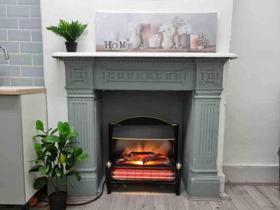 Nice Flat Near Central Londonアパートメント エクステリア 写真