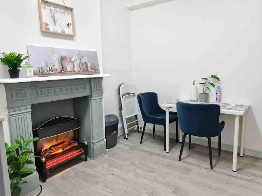 Nice Flat Near Central Londonアパートメント エクステリア 写真